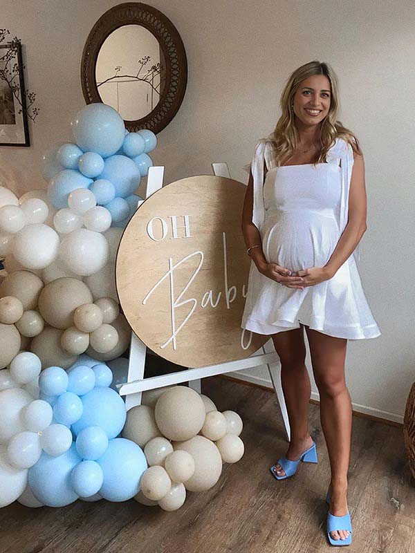 Vestido Mini de Maternidad con Lazo en el Cuello y Espalda Sin Espalda para Baby Shower