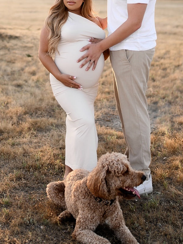 Vestido Premamá Elegante con Corte Asimétrico y Detalle en el Hombro para Baby Shower