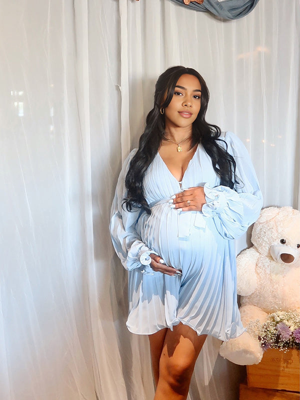 Mono Corto Elegante De Maternidad Con Cinturón Plisado Y Botonadura Sencilla Para Baby Shower