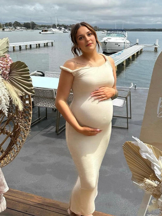 Vestido Premamá Elegante con Corte Asimétrico y Detalle en el Hombro para Baby Shower