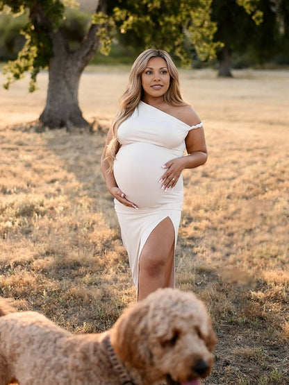 Vestido Premamá Elegante con Corte Asimétrico y Detalle en el Hombro para Baby Shower